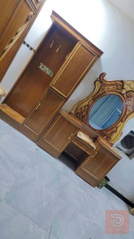 غرفة اخشاب مستعمل للبيع في بابل