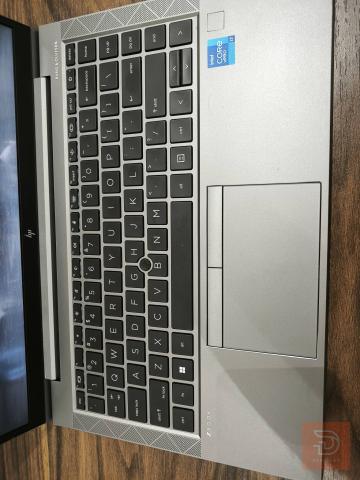 لابتوب Hp zbook 14inch g8 للبيع في نينوى