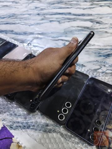 سامسونج A32 مستعمل للبيع في البصرة