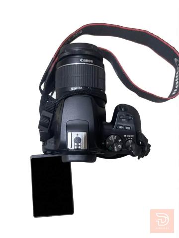 كاميرا Canon EOS 250D مستعمل للبيع في نينوى