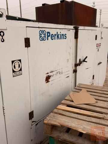 مولدة بيركنز 100 KVA كاتم صوت مستعمل للبيع في ميسان