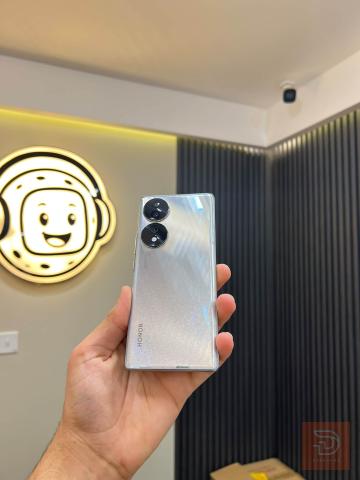 هاتف HONOR 70 بذاكرة 256GB مستعمل للبيع في بغداد