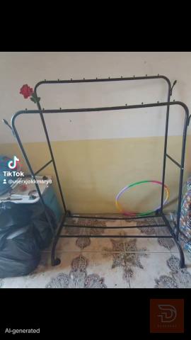 ستاند مستعمل للبيع في النجف الأشرف