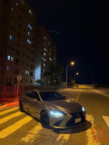 لكزس ES300h F SPORT HANDLING هايبرد 2024 للبيع في بغداد