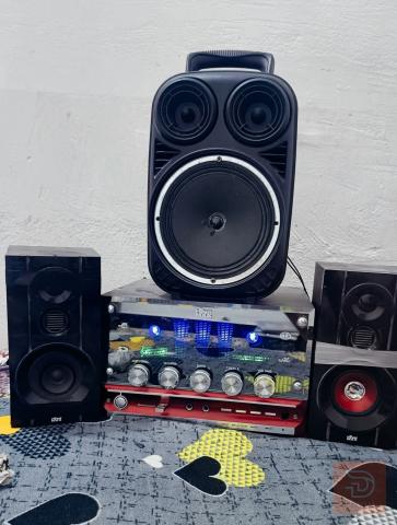 مضخم صوت POWERMAX CFM5016-BT مع 3 سماعات مستعمل للبيع في النجف الأشرف