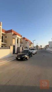 بيت حديث في مجمع اسد بابل 200 متر للايجار