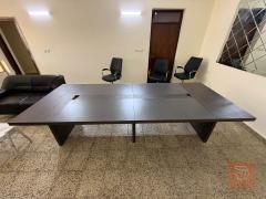ميز اجتماعات جديد للبيع في بغداد