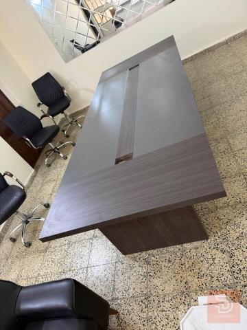 ميز اجتماعات جديد للبيع في بغداد