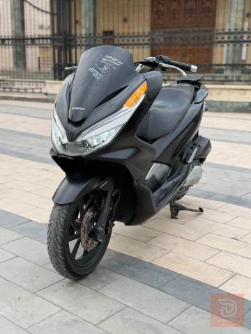 دراجة pcx جيل ثالث اصلي جديد للبيع في بغداد