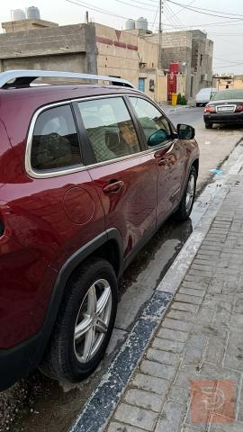 جيب شيروكي 2019 للبيع في البصرة