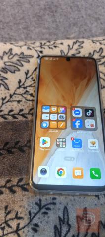 هاتف HONOR X8a بذاكرة 128 غيغا مستعمل للبيع في نينوى