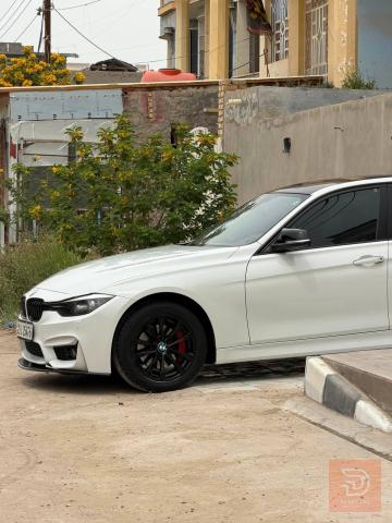 BMW 320i موديل 2017 للبيع في بغداد