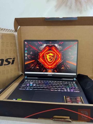 لابتوب MSI Vector 16HX بمواصفات خارقة جديد للبيع في بغداد