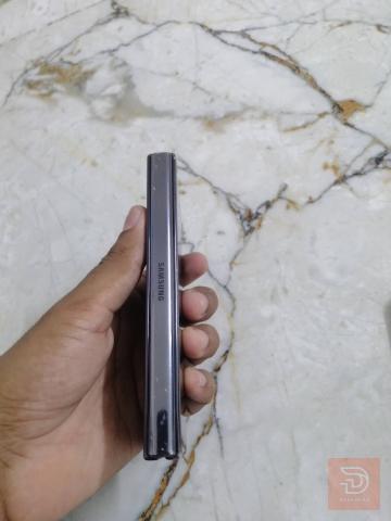 سامسونج ZFold4 ذاكرة 256 جيجا مستعمل للبيع في نينوى