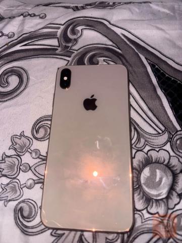 سامسونج ايفون xs max 256 غيغا مستعمل للبيع في بغداد