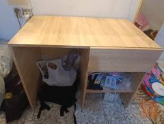 ميز دراسي خشب MDF طول 100 سم للبيع في بغداد