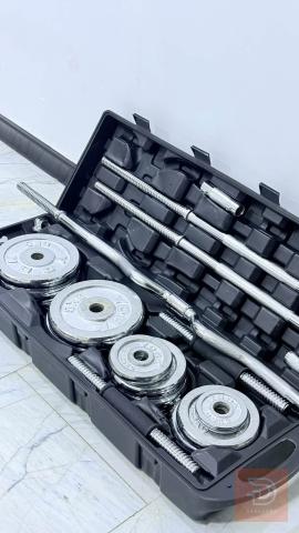 طقم أثقال وبار من York Fitness مستعمل للبيع في الأنبار