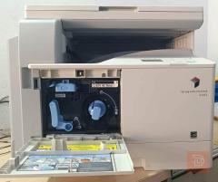 طابعة canon 2202 بحالة جيدة مستعمل للبيع في بغداد