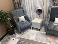 تخم ١٠ مقاعد لون بيجي ورصاصي للبيع في بغداد