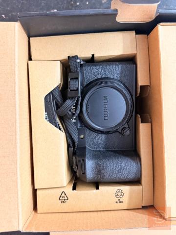 فوجي فيلم كاميرا Fujifilm مع عدسة 33mm مستعمل للبيع في بغداد