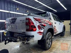 تويوتا هايلوكس TRD ساز 2023 للبيع في بغداد