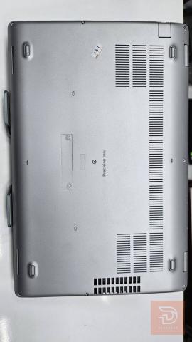 لابتوب Core i7 10850H مستعمل للبيع في نينوى
