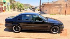 BMW 528i 1996 للبيع في كركوك