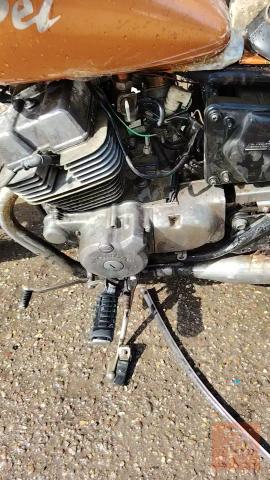 كوم حديد مكينة 250cc مستعمل للبيع في بغداد