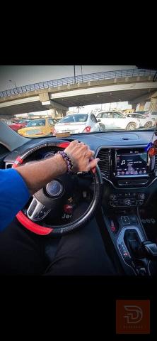 جيب شيروكي بزون 2020 للبيع في البصرة