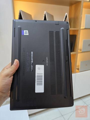 لابتوب Dell Latitude 7390 i7 مستعمل للبيع في نينوى