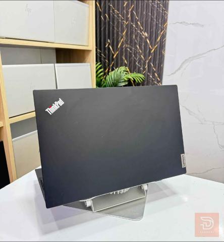 Lenovo E15 للبيع في بغداد