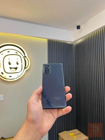 Samsung M52 5G مستعمل للبيع في بغداد