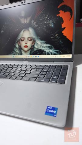 لابتوب Dell Latitude 5520 معالج i7 جيل 11 مستعمل للبيع في نينوى