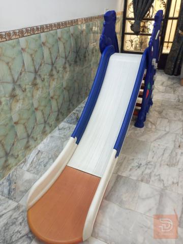مزليكة اطفال حجم كبير مستعمل للبيع في بغداد