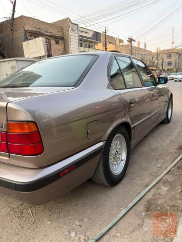 سيارة اصل 1990 للبيع في بغداد