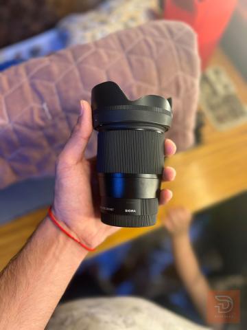 عدسة كاميرا 016mm F 1.4 مستعمل للبيع في كربلاء المقدسة