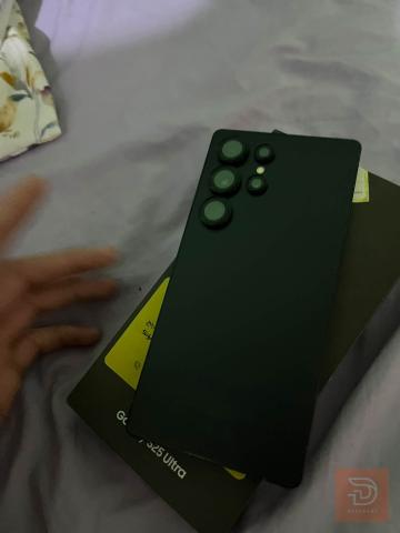 اس ٢٥ مع شاشة واحدة للبيع في بغداد