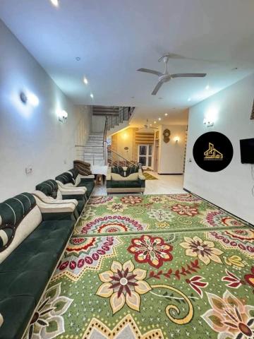 دار طابو صرف في حي الجامعة 200 متر للبيع في بغداد