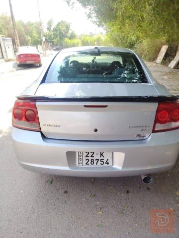 دوج جارجر 2010 صبغ قطعتين للبيع في بغداد