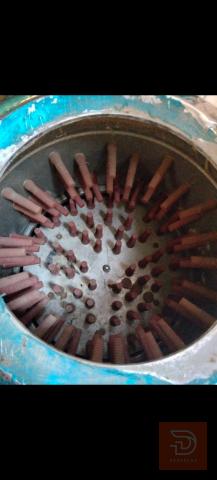 مكينة هلاسه وقفص دجاج جديد للبيع في ذي قار