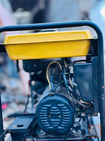 مولد Kipor 5kv 20 امبير مستعمل للبيع في بغداد