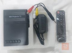 بروجيكتور مصغر Mini Projector T2 مستعمل للبيع في نينوى