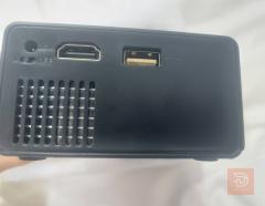بروجيكتور مصغر Mini Projector T2 مستعمل للبيع في نينوى