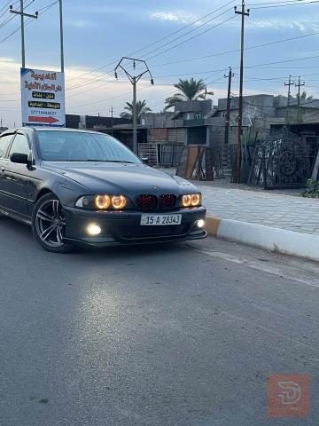 Bmw E39 528ia اسود للبيع في ديالى