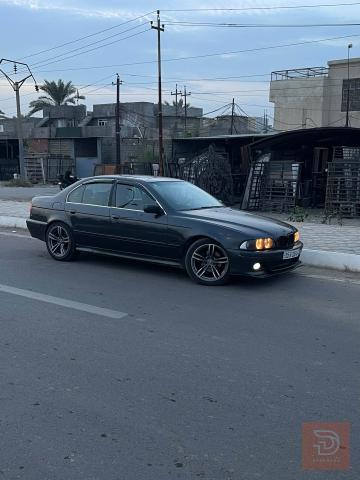 Bmw E39 528ia اسود للبيع في ديالى