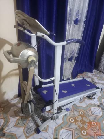 جهاز جري ميكانيكي مع جهاز خواصر مستعمل للبيع في عموم العراق