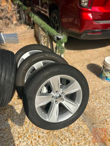 موبار تخم تاير SXT 18 مستعمل للبيع في بابل