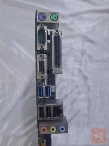 جيجا بايت بورد H81M ومعالج Ci3-4130 مستعمل للبيع في بغداد
