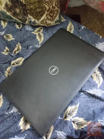 حاسبة Dell شاشة لمس مستعمل للايجار في نينوى