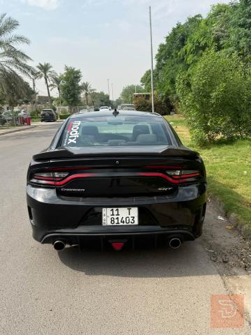 دوج جارجر SRT 5700 V8 اسود مستعمل للبيع في بغداد